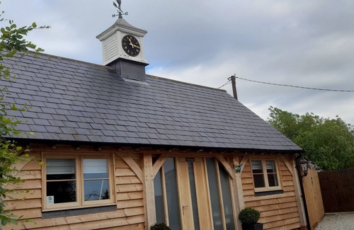 Preston Casa | Fabulous 2 bedroomed oak barn perfect for a country get-away.