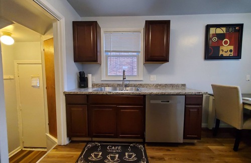 Detroit Casa | Fabulous 3-bedroom house in Detroit with WiFi, AC. Start your adventure