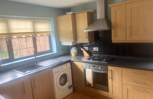 East Wickham Casa | Fabulous 4-bedroom fully detached house in Welling, South East London / Kent