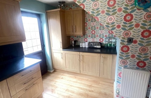 East Wickham Casa | Fabulous 4-bedroom fully detached house in Welling, South East London / Kent