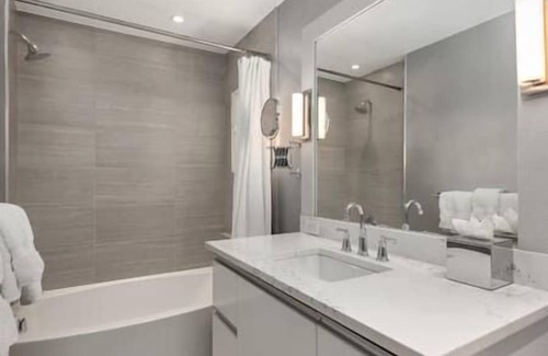 West End Casa | Fabulous 4 Bedroom Townhome, Aspen, Patio, Balcony