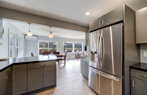 Dover Plains Casa | Fabulous 4 Season Resort Home on the Ten Mile River