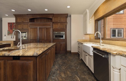 Gallatin Gateway Casa | Fabulous 6-bedroom house with WiFi in Big Sky