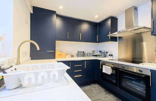 Hartlepool Casa | Fabulous 6 bedroomed, all en-suite accommodation