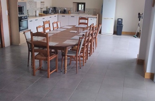 Montpezat-de-Quercy Casa | Fabulous 6-bedroom barn in Montpezat-de-Quercy with stunning views