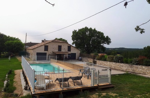 Montpezat-de-Quercy Casa | Fabulous 6-bedroom barn in Montpezat-de-Quercy with stunning views