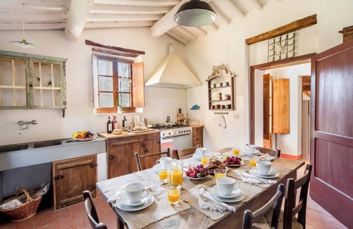 Lucignano Villa | ¡FABULOSA CASA DE 6 HABITACIONES CON MARAVILLOSA PISCINA Y JARDÍN EN EL CORAZÓN DE TOSCANA!