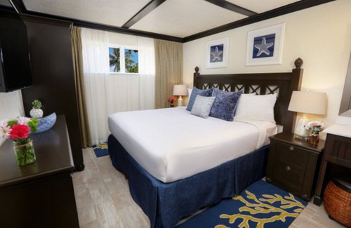 Cocoa Beach Complejo | Aug 10-17 ~ Fabulous Cocoa Beach ~ Pier ~ Charming King Queen 2-Bedroom Resort