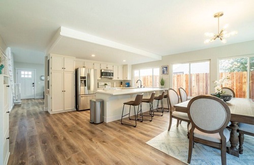 Fair Oaks Casa | Fabulous Fair Oaks 5b Home * King Bed * Pool