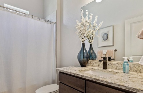 Arvada Casa | Fabulous foothill escape