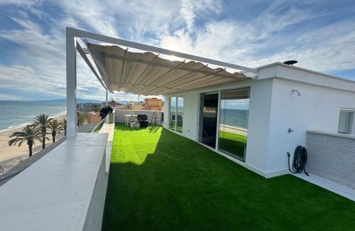 Centro de Salou Apartamento | Fabulous front sea penthouse