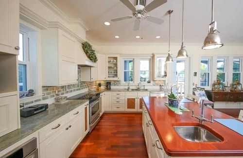 Boca Grande Casa | Fabulous home in the Ultimate Gasparilla Island location.
