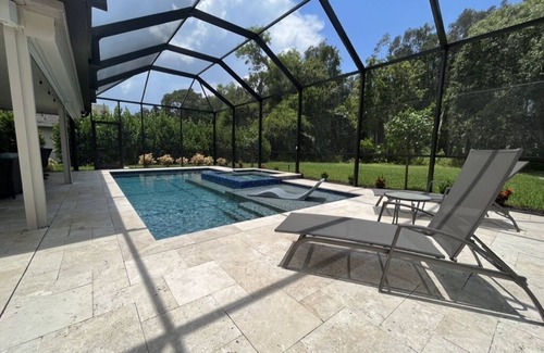 Fountain Lakes Casa | Fabulous home w/ new pool & spa. Minutes to golf, shop, dine, and fun-in-sun.