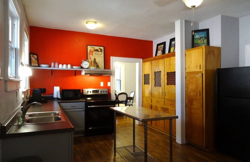 Birmingham Casa | Fabulosa ubicación recientemente actualizada 3bd / 2bth Home