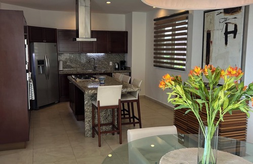 Zona romántica Condominio | ¡Fabuloso ático de lujo en el casco antiguo romántico!