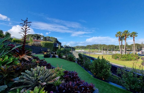 Castor Bay Apartamento | Fabulous Milford 1BR With Views & SkyTV