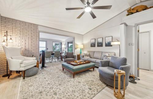 Sylva Casa | Fabulous Mountain Views-The Nut House-Sylva, NC home