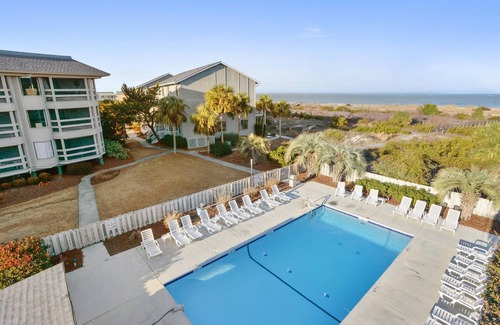 Oceanmarsh Subdivision Condominio | Fabulosa vista al mar + Se aceptan mascotas también ... Reno total, cama king!