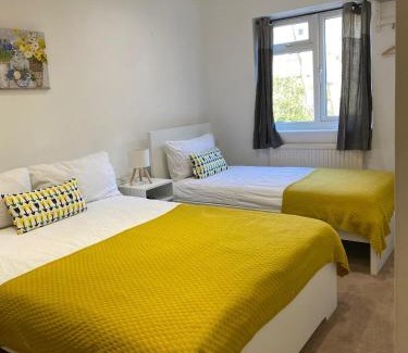 Euston Casa | Fabulous Private Bedrooms near Euston Station, Central London
