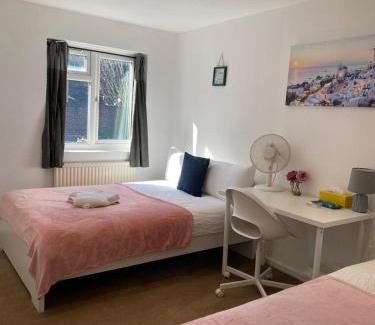 Euston Casa | Fabulous Private Bedrooms near Euston Station, Central London
