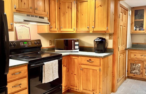 Hubbardton Casa | Fabulous property with spacious house and amazing views in charming Castleton.