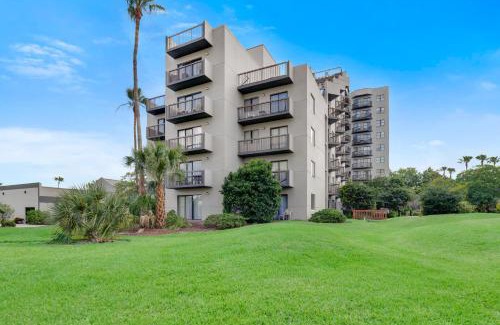 Southwest Orlando Apartamento | Fabulous Resort Condo with Heated Pool!