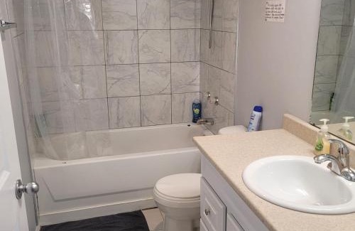 Northeast Edmonton Casa | Fabulous Room