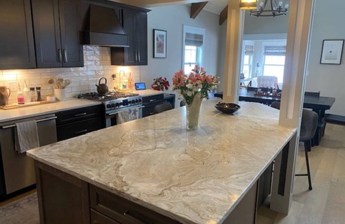 Saratoga Springs Casa | Fabulous Saratoga Lake House / Perfect Location / 3 Minutes to Race Track