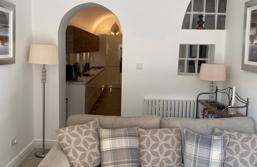 Nantwich Apartamento | Fabulous unique accommodation within walking distance of Nantwich town centre