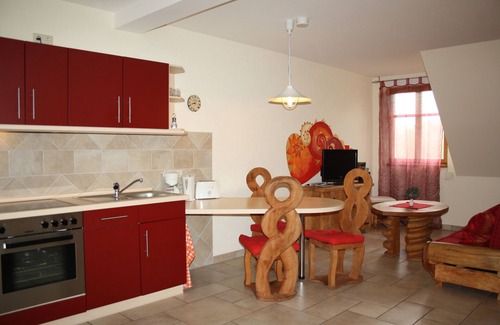 Burg Apartamento | Fabulous vacation apartment "Schlangenkönig" - apartment on the Schiemenzfliess