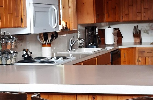Rathdrum Cabina | ¡FABULOSAS VACACIONES EN TWIN LAKES BEAR LODGE!
