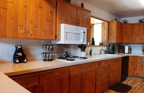 Rathdrum Cabina | ¡FABULOSAS VACACIONES EN TWIN LAKES BEAR LODGE!