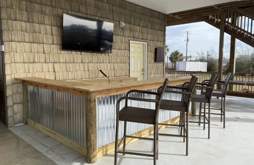 Shoreline Park Casa | Fabulous Waterfront House with Boat Launch