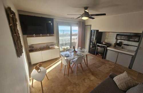 Portiragnes-Plage Apartamento | Face à la mer appartement vue mer Portiragnes plage proche Cap d'agde Vias Valras-plage Méditérranée