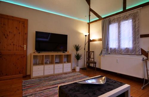 Alt-Knielingen Casa | Fachwerkhaus in ruhiger Altstadt by Rabe - eigene Terrasse, Smart-TV, Netflix
