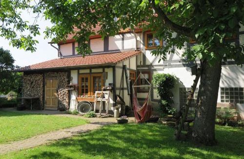 Heinebach Apartamento | Fachwerktraum im Hof