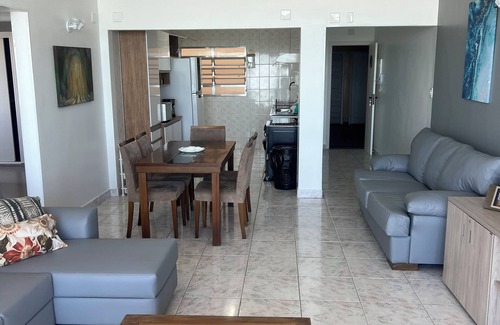 Embare Apartamento | FACING THE SEA IN EMBARÉ, 2 SUITES AND 2 DEMARCED PRIVATE GARAGES,