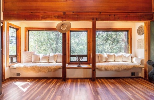 Idyllwild Cabina | Faerie House Idyllwild ~ Luxury Art Cabin with SPA ~ Sauna ~ Views