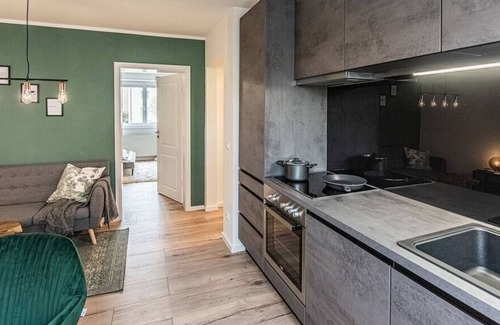 Augsburg-Goggingen Apartamento | ☆FAIR+UNI: Modern & Stylish for 4: Kitchen+Parking