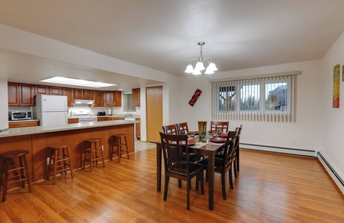 College Casa | ¡NUEVO! Fairbanks Alaskan Abode, 1 milla a Pioneer Park