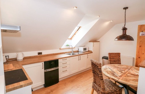 Lincoln Cabaña | FAIRFIELD COTTAGE, pet friendly, with a garden in Lincoln