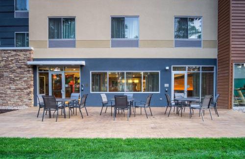 Lake Delton Hotel | Fairfield Inn & Suites by Marriott Wisconsin Dells
