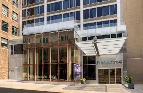 Chelsea Hotel | Fairfield Inn & Suites by Marriott New York Midtown Manhattan/Penn Station