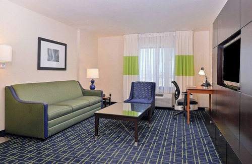 Aurora Hotel | Fairfield Inn & Suites by Marriott Denver Aurora / Parker