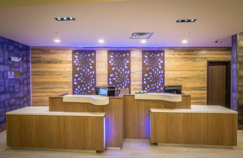 Highland Hotel | Fairfield Inn & Suites by Marriott Denver Downtown
