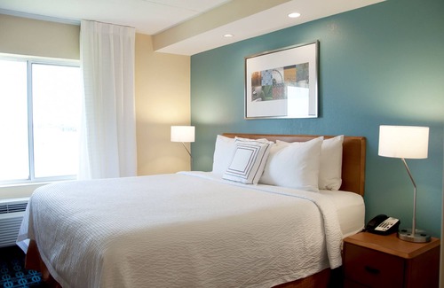 Ames Hotel | Fairfield Inn & Suites by Marriott Ames
