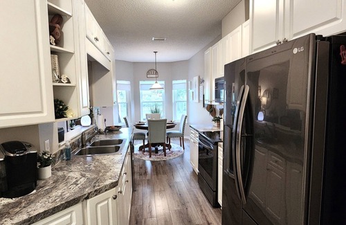 Fairhope Casa | Fairhope - Vacationers Summertime Special!!