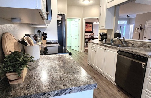 Fairhope Casa | Fairhope - Vacationers Summertime Special!!