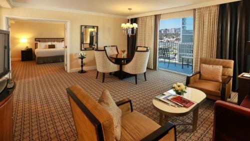 Los Angeles Hotel | Fairmont Century Plaza Los Angeles at Beverly Hills