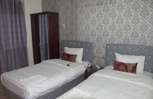 Uttara Casa | Fairmont Guest House
